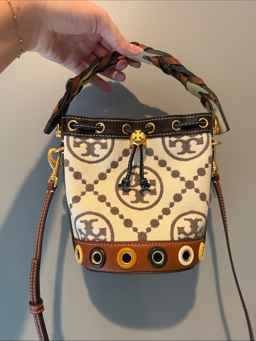 Tory Burch Cream & Brown Logo Canvas Bucket Bag with Eyelet Trim (NEVER USED)